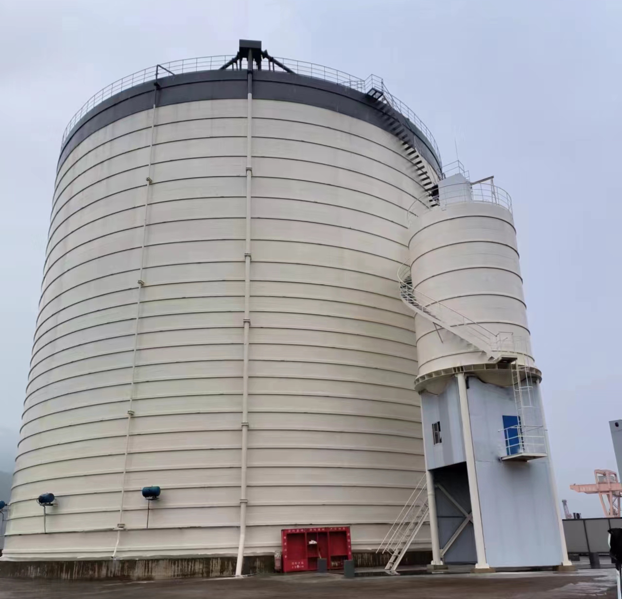 东河镇10万吨水泥钢板库